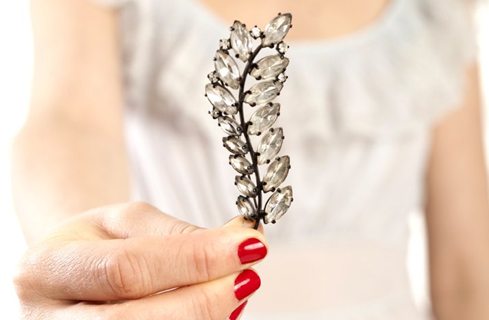 Vintage-brooch-bridal-hair-comb.full