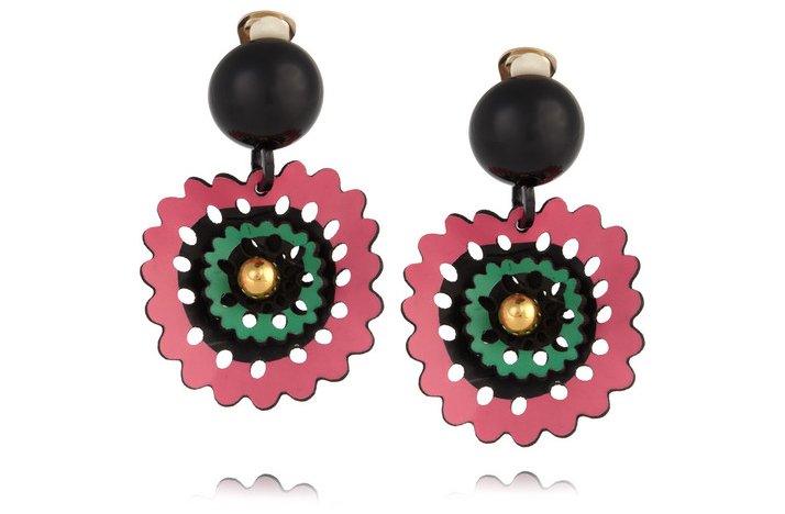 Creative-bridesmaid-gift-ideas-for-brides-earrings-with-a-tropical-twist.full