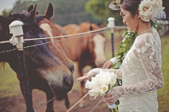 photo of vintage inspired bride outdoor wedding in hawaii