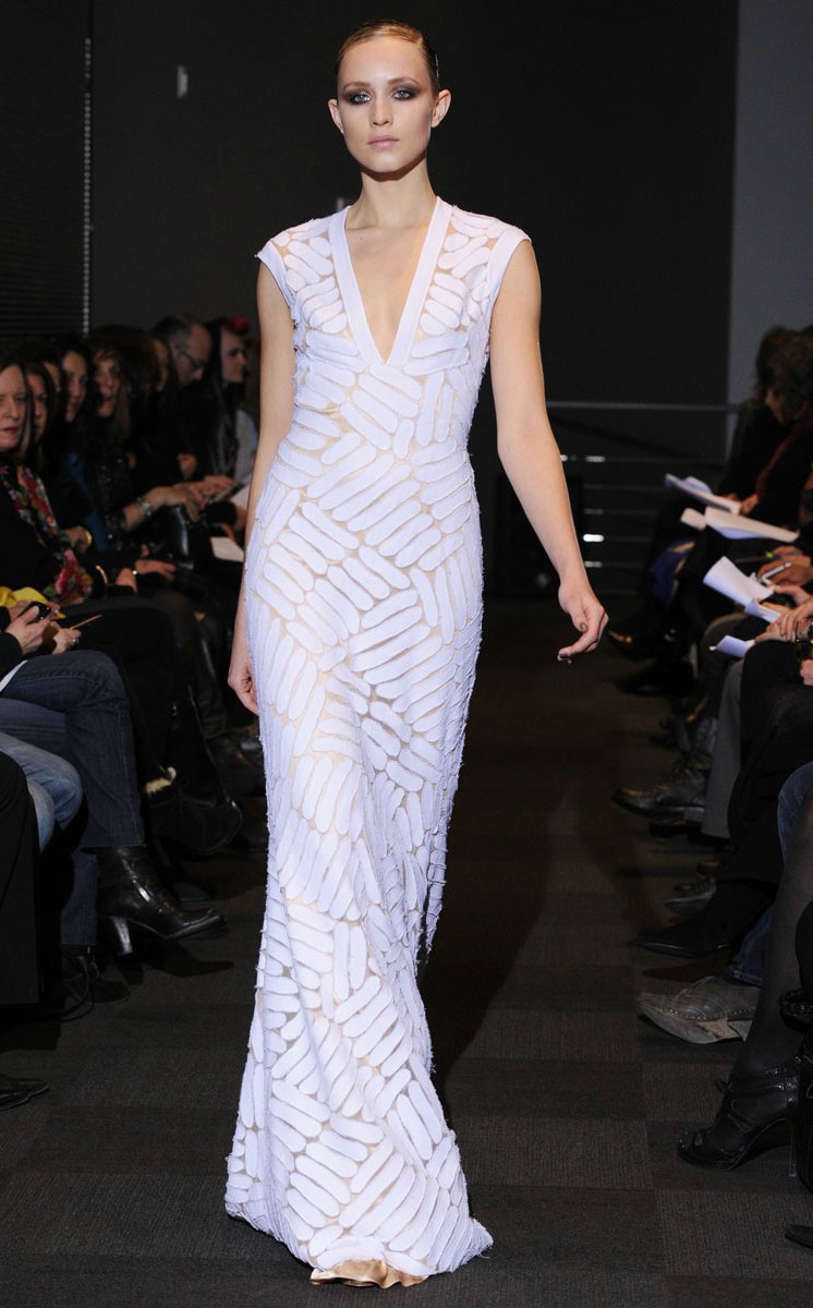 Carmen-marc-valvo-fall-2012-rtw-wedding-dress-mermaid.full