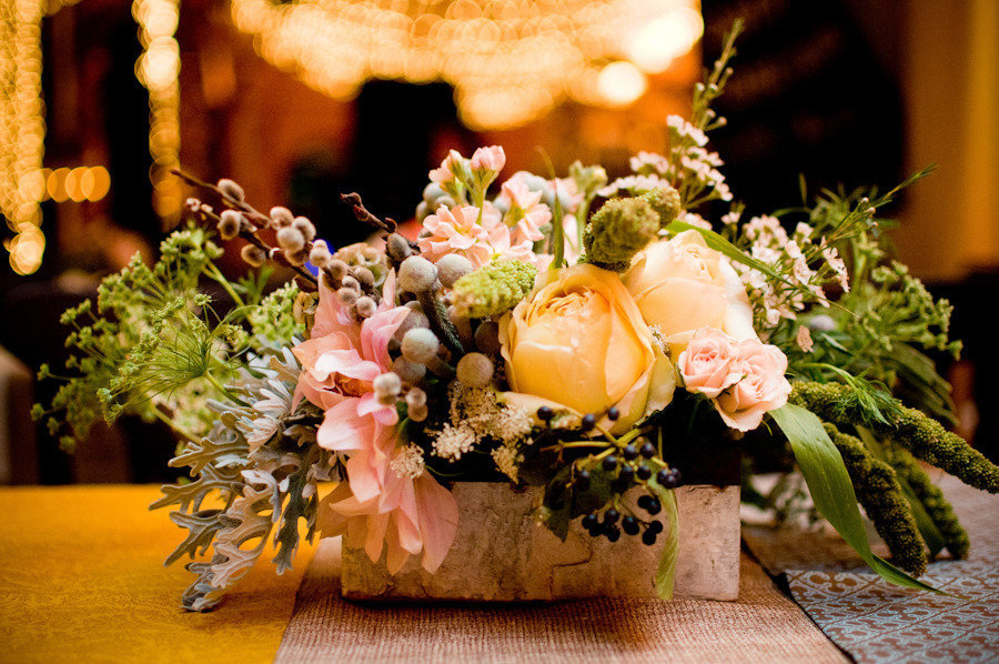 Romantic-rustic-wedding-reception-centerpiece.full