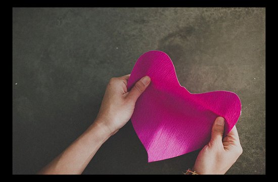 photo of Wedding DIY: Whimsical Giant Rose Paper Flower Bouquet