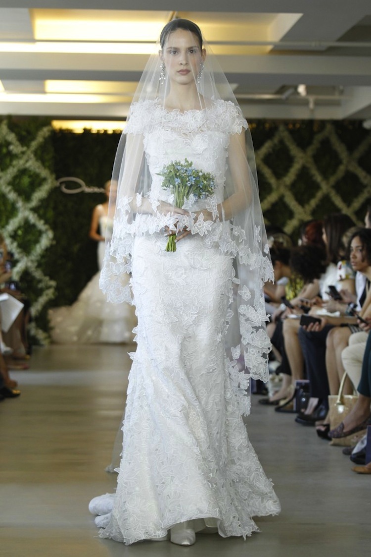 Wedding-dresses-for-traditional-church-ceremonies-oscar-de-la-renta-2013-bridal-2.full