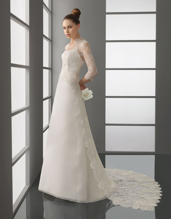 Romantic lace wedding dress from rosa clara bridal