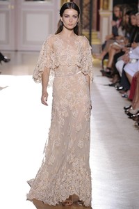 Runway-to-white-aisle-wedding-dress-inspiration-fall-2012-zuhair-murad-beige-lace.medium