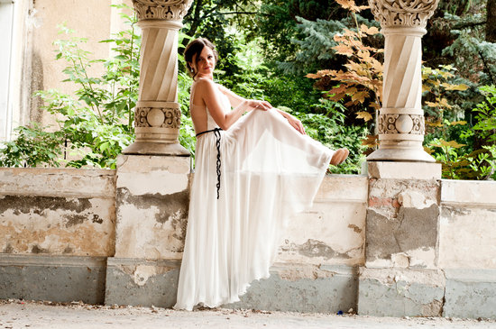 photo of Grecian-Inspired Wedding Finds for the Goddess In You