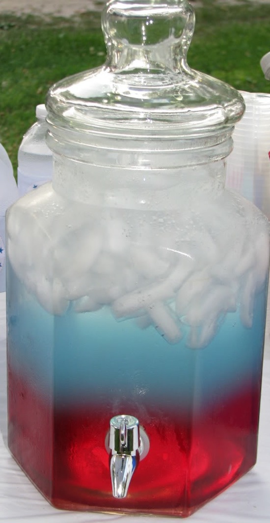 photo of fourth of july wedding signature drinks