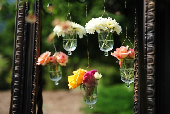Real-wedding-photography-planning-inspiration-romantic-hanging-flowers.medium_large