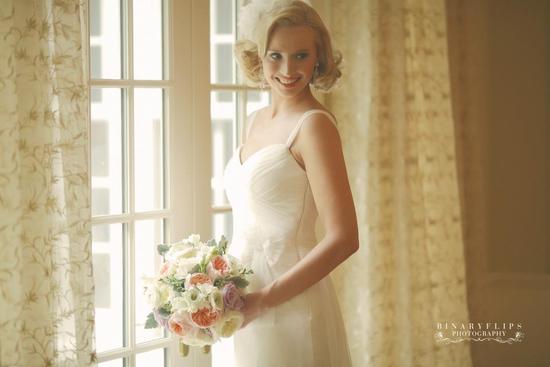 photo of The Many Sides of a Gorgeous Vintage Bride