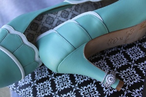 Turquoise-wedding-shoes-with-diamond-engagement-ring.medium