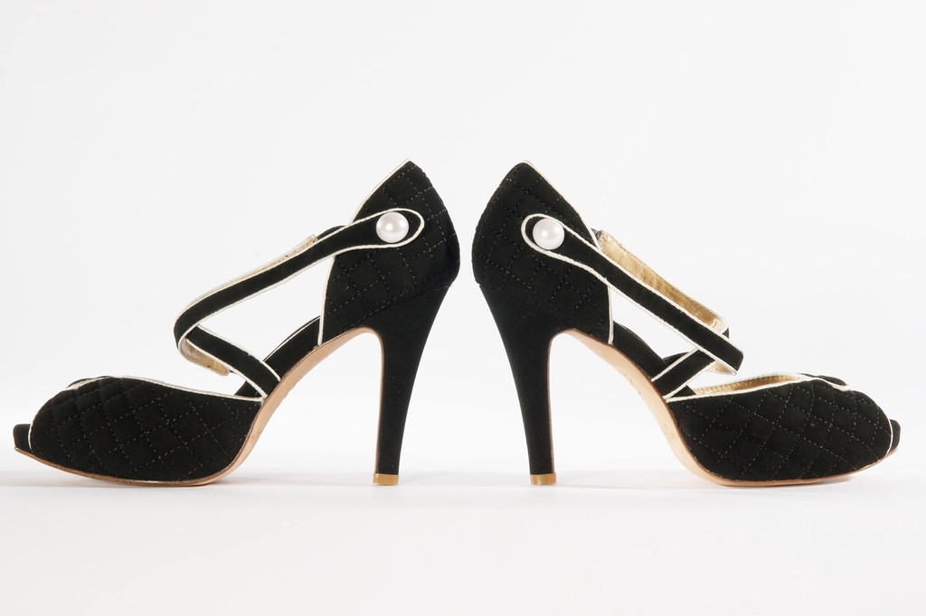 Hey-lady-wedding-shoes-vintage-inspired-bridal-heels-black-quilted.original