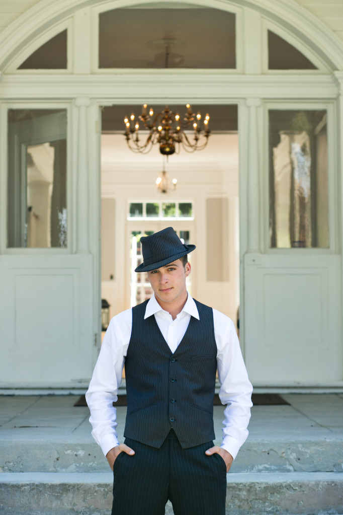 San-francisco-wedding-shoot-vintage-groom-at-mansion-venue.full