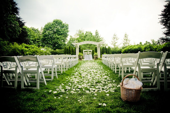 photo of 20 Unbelievably Pretty Ceremony Aisles