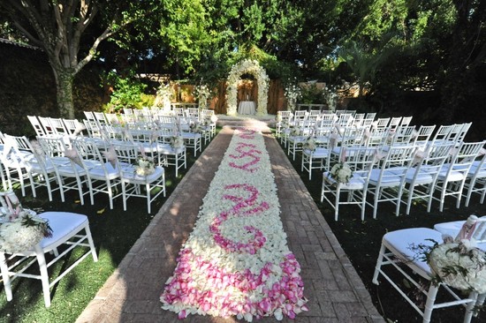 photo of 20 Unbelievably Pretty Ceremony Aisles