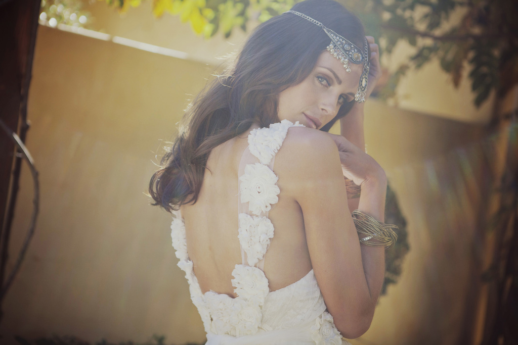 2013-wedding-dress-trends-statement-backs-grace-loves-lace.full