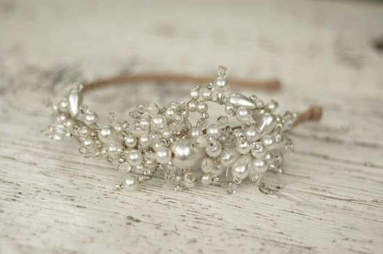 pearl crystal bridal headband by Parant Parant