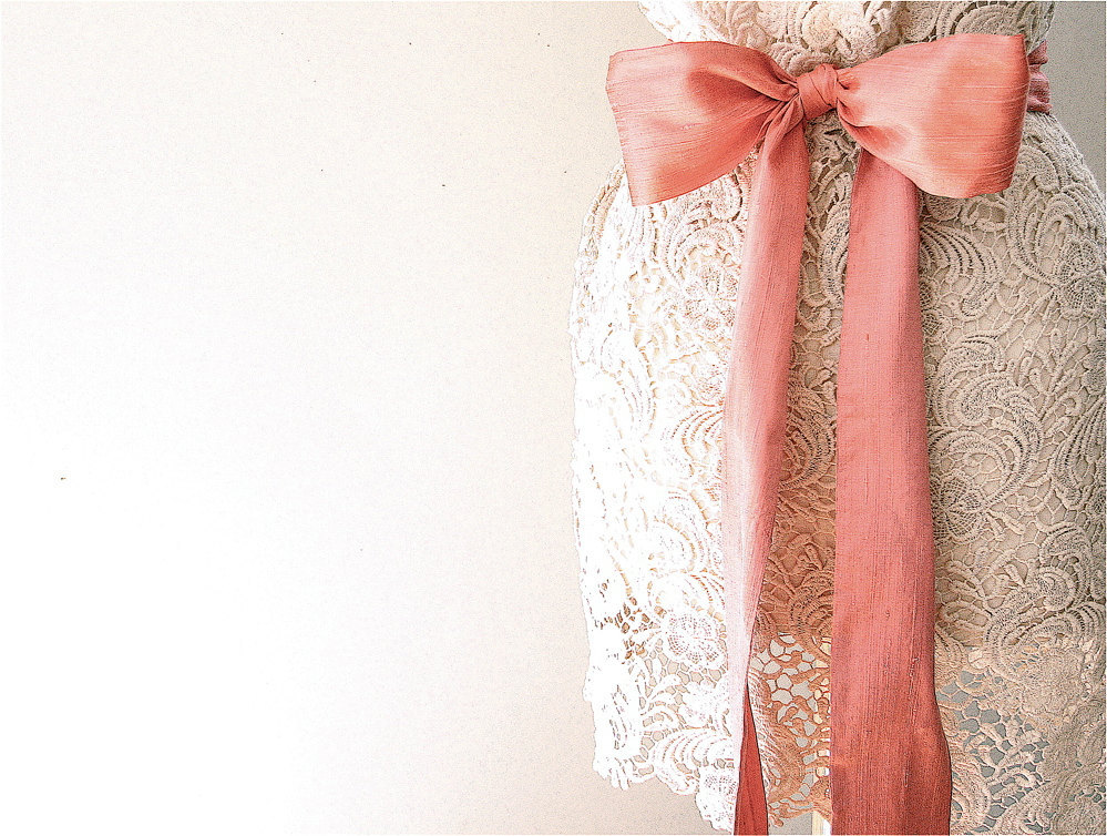 Peach-wedding-pretties-for-romantic-weddings-silk-dupioni-sash.full