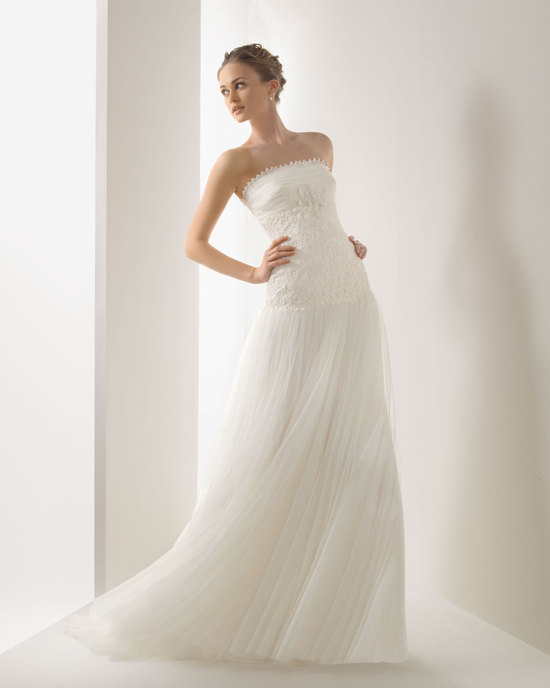 photo of 20 Gorgeous 2013 Wedding Dresses to Fall For