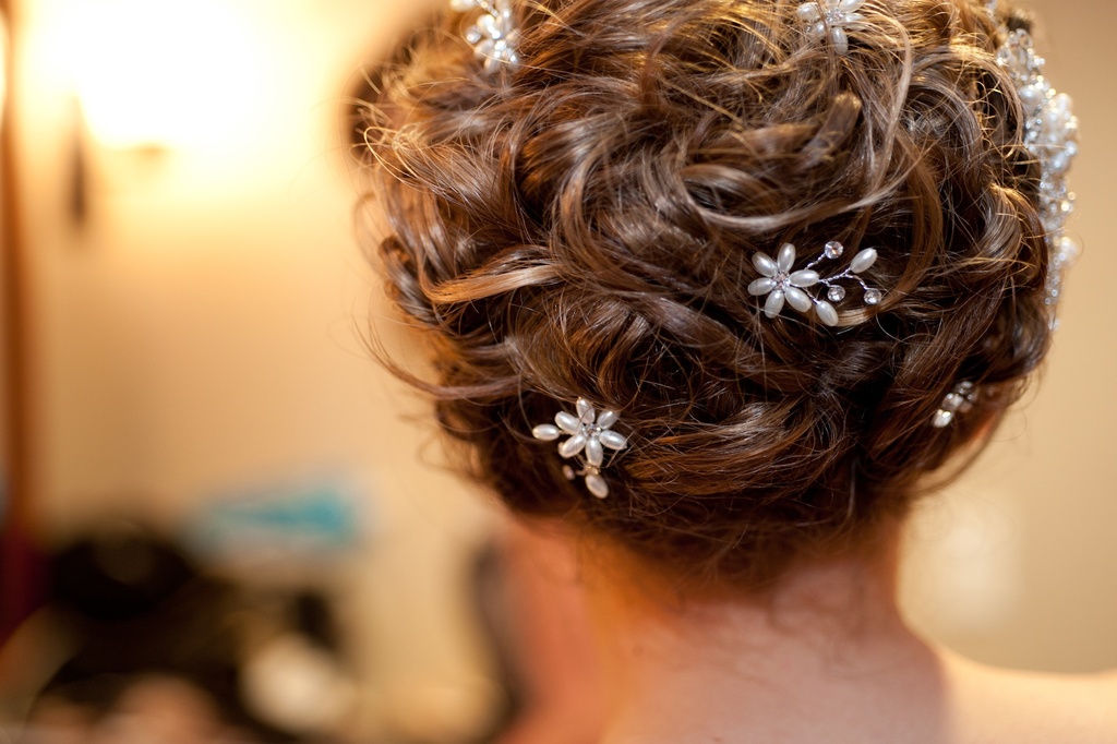 Wedding-photography-sneak-peek-elegant-real-wedding-bridal-updo.full